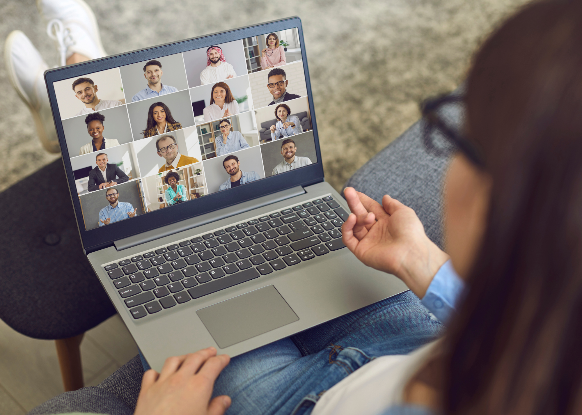 Wij verbinden mensen met elkaar. In een wereld vol technologie vormt menselijke interactie de basis van alles. We houden van persoonlijk contact. We houden van samenwerken. Ook als je niet op deze Wij verbinden mensen met elkaar. In een wereld vol technologie vormt menselijke interactie de basis van alles. We houden van persoonlijk contact. We houden van samenwerken. Ook als je niet op deze